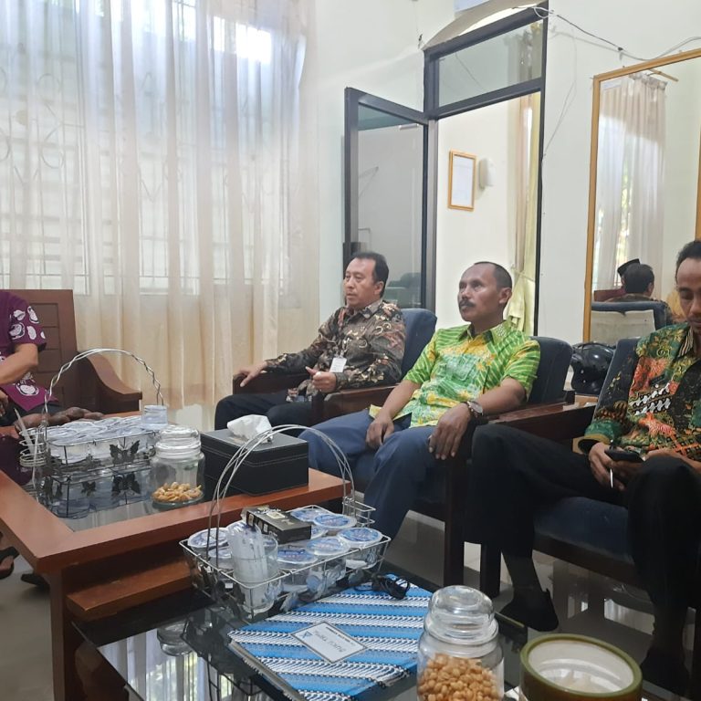 Jajaran Subbag TU Kemenag Kebumen Komitmen Dukung Peningkatan Pelayanan Publik