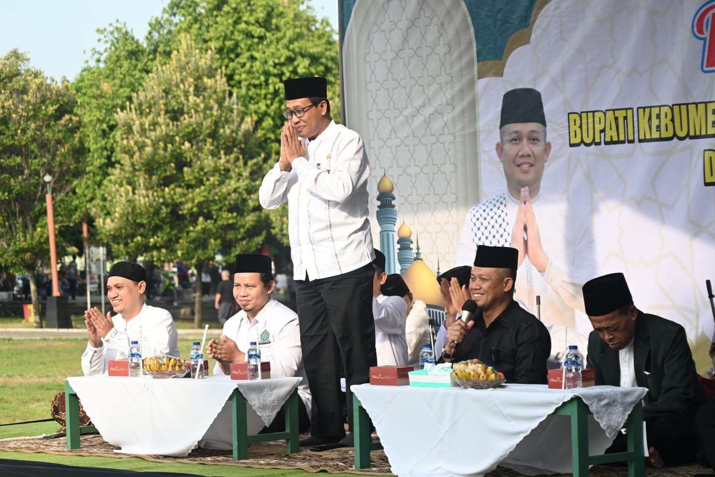 Bersama Bupati, Kakankemenag Hadiri Doa Bersama BADKO LPQ di Alun – alun Kebumen