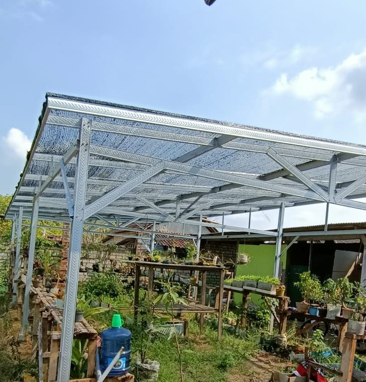 Menuju Adiwiyata, MIN 1 Rembang Benahi Green House