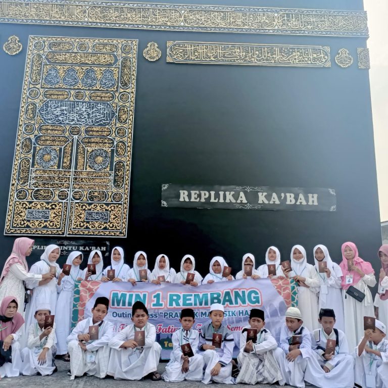 Manasik Haji MIN 1 Rembang, Siswa Terapkan Praktik Haji dan Fun Learning