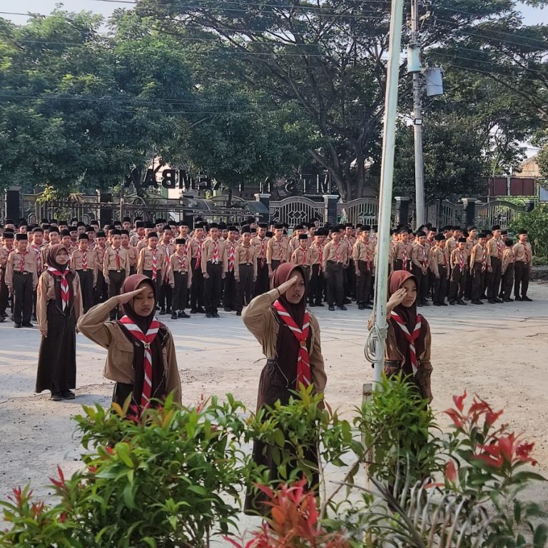 MTsN 1 Rembang Gelar Upacara Harkitnas