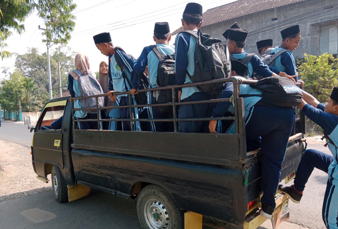 MTsN 2 Rembang Buka Jalur Transportasi Baru untuk Antar Jemput Siswa