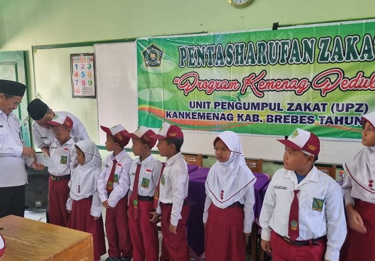Pentasyarufan ZIS Upaya Membahagiakan Mereka yang Membutuhkan