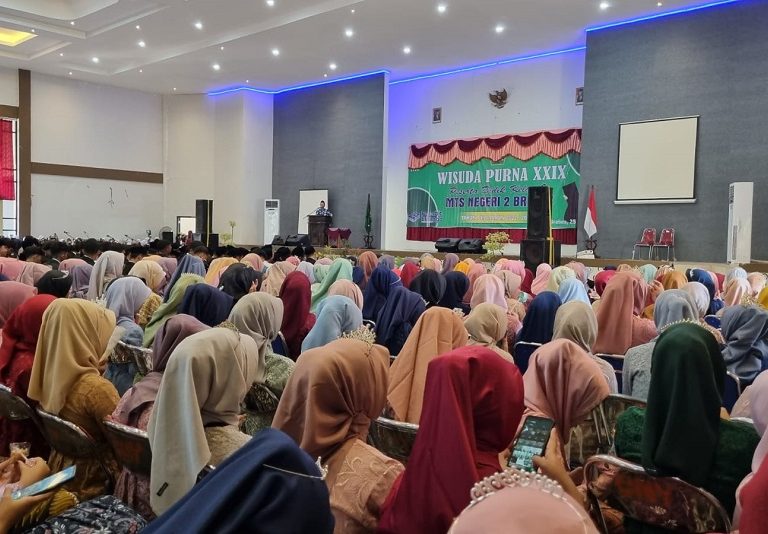 Pelepasan Siswa Kelas IX MTsN 2 Brebes