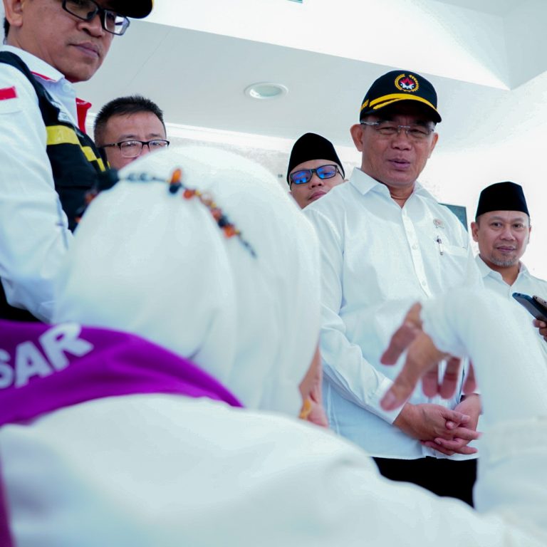 Menko PMK Apresiasi Aturan Jemaah Lansia Tanpa Pendamping