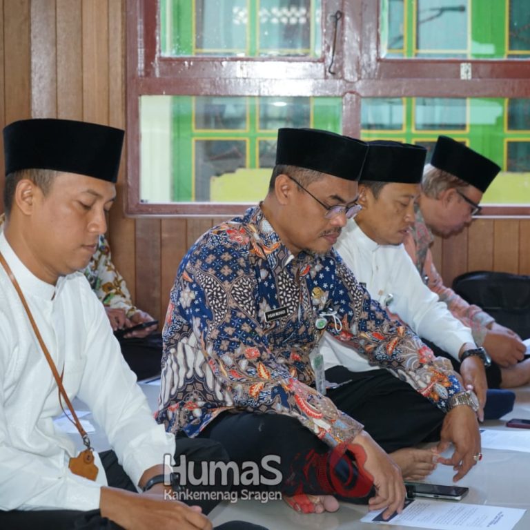 Hari Sabtu Jemaah Calon Haji Sragen Mulai Berangkat, Kankemenag Sragen Adakan Mujahadah Haji Ramah Lansia