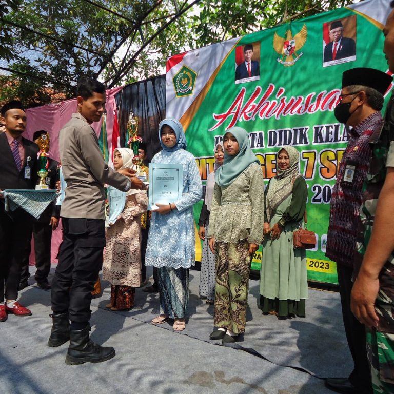 Akhiri Tahun Pelajaran, MTsN 7 Sragen Gelar Akhirussanah Kelas IX