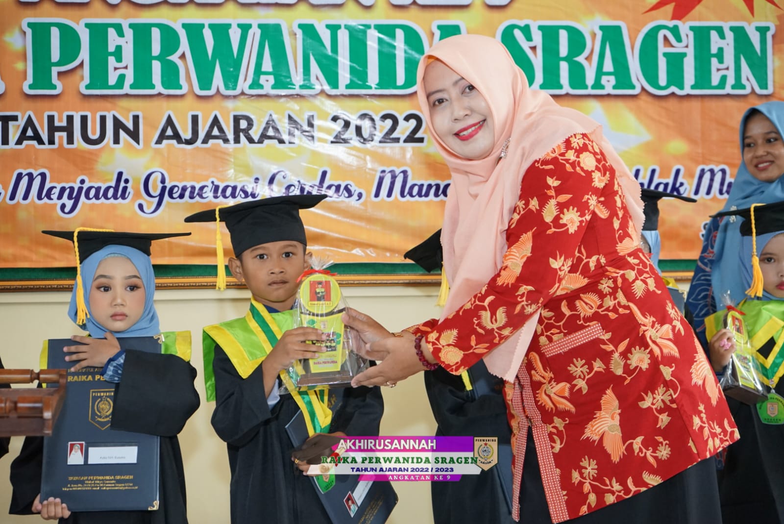 Ketua DWP Kankemenag Sragen Harapkan Siswa RAIKA Perwanida Melanjutkan di Madrasah Ibtidaiyah