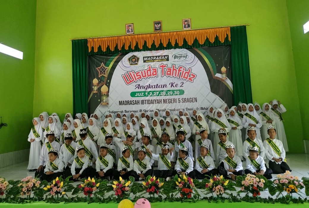 MIN 5 Sragen Wisuda Tahfidz 87 Siswa Angkatan ke 2