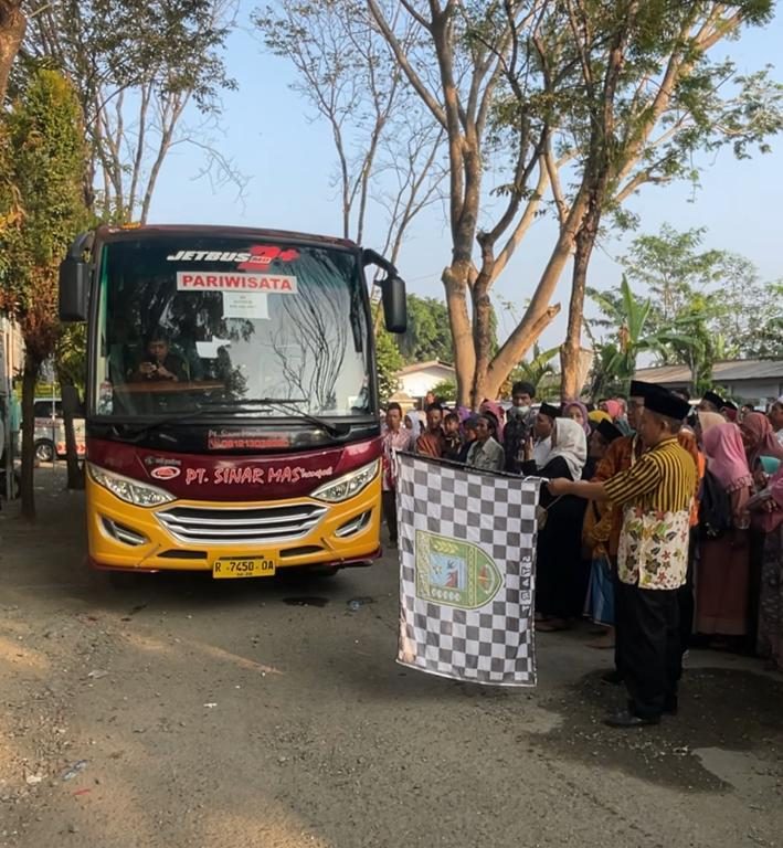 Kakankemenag Kebumen Lepas Dua Puluh Jemaah Haji Cadangan Kuota Tambahan