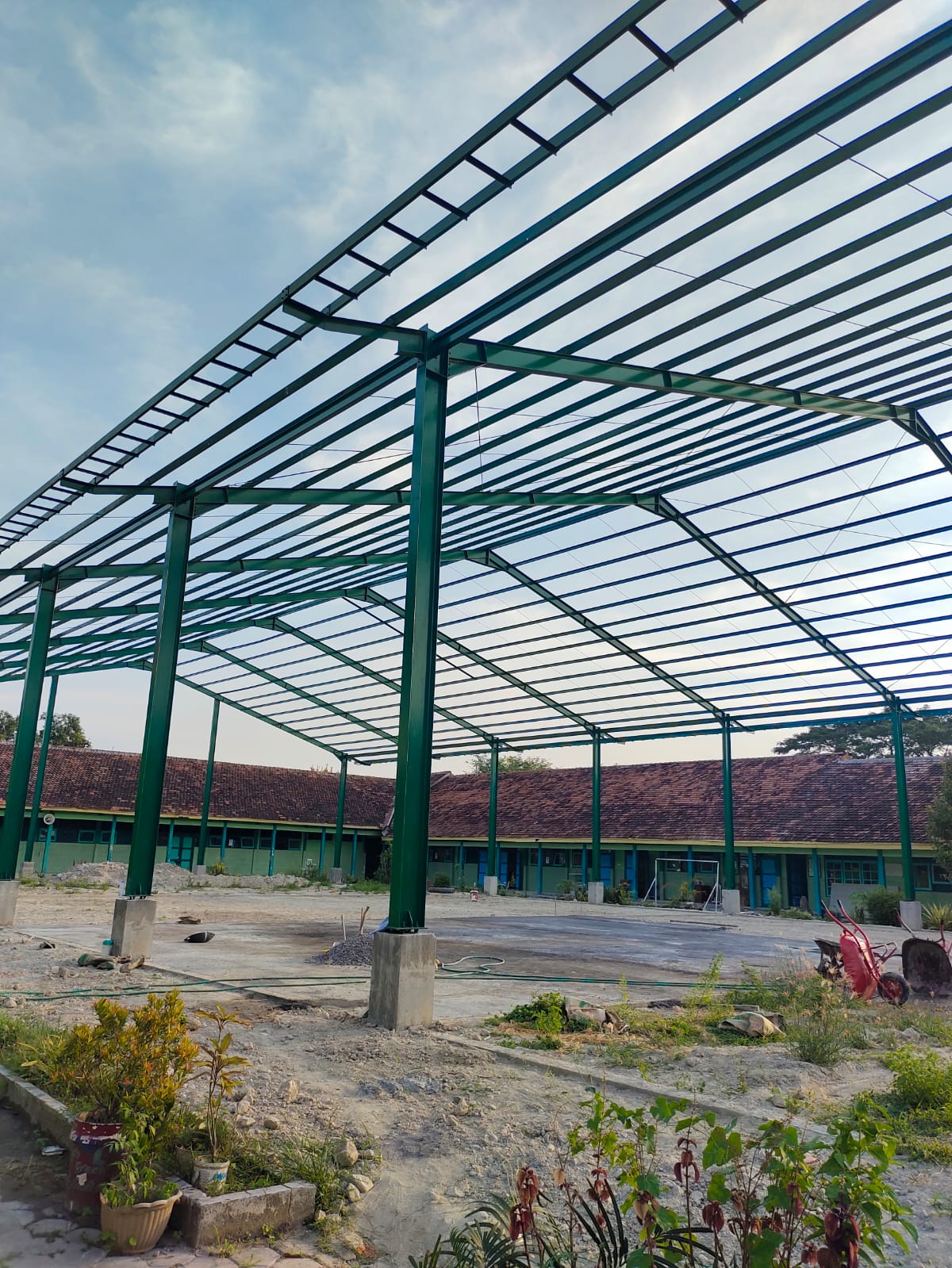 Kabid Penma Kanwil Jateng, Faridi Kunjungi MTsN 1 Rembang, Apresiasi Renovasi Madrasah