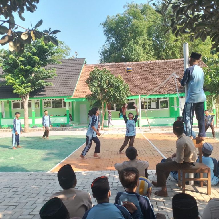 Class Meeting : Ajang Refreshing Siswa MTsN 2 Rembang