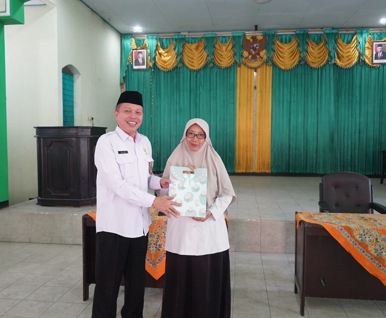 Bekerja Ikhlas Ibarat Kemauan Subuh Berjamaah, Pesan ASN yang Memasuki Purna Tugas