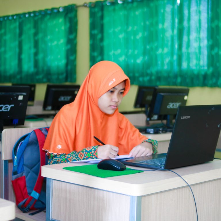 Siswa MTs Negeri 2 Tegal Raih Juara 1 KSM Matematika Terintegrasi