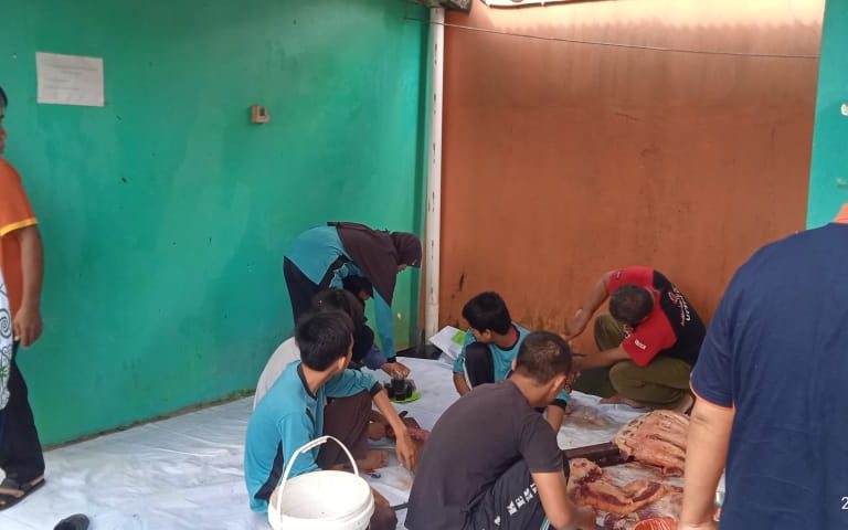 Idul Adha, MAN 4 Kebumen Kurban Sapi dan Kambing