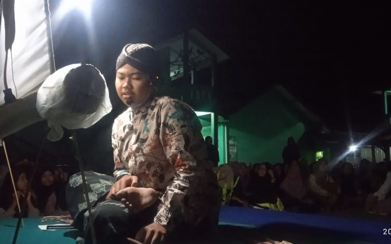 Pentas Wayang Kulit Semarakkan Perjusa MAN 4 Kebumen