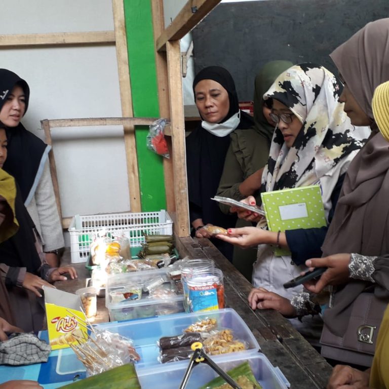 Sosialisasi Kantin Halal, MIN 1 Kebumen Gandeng Pendamping Proses Produk Halal