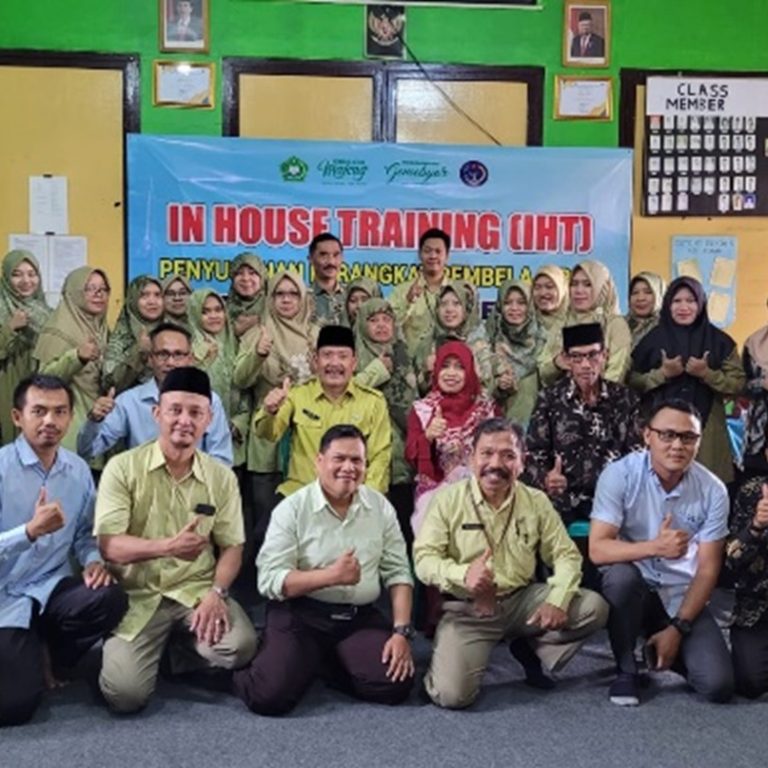 Masuki Tahun Ke-2 Penerapan Kurikulum Merdeka, MTsN 3 Banjarnegara Gelar In House Training Penyusunan Perangkat Pembelajaran