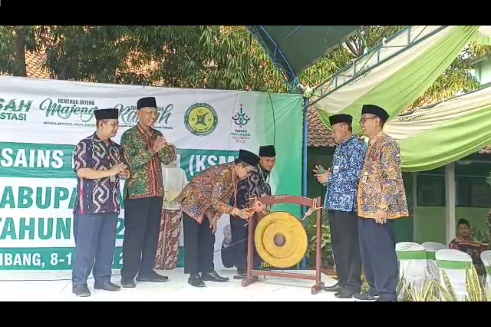 Plh Kakanmenag Buka KSM 2023, Ratusan Siswa Berjibaku Kerjakan Soal