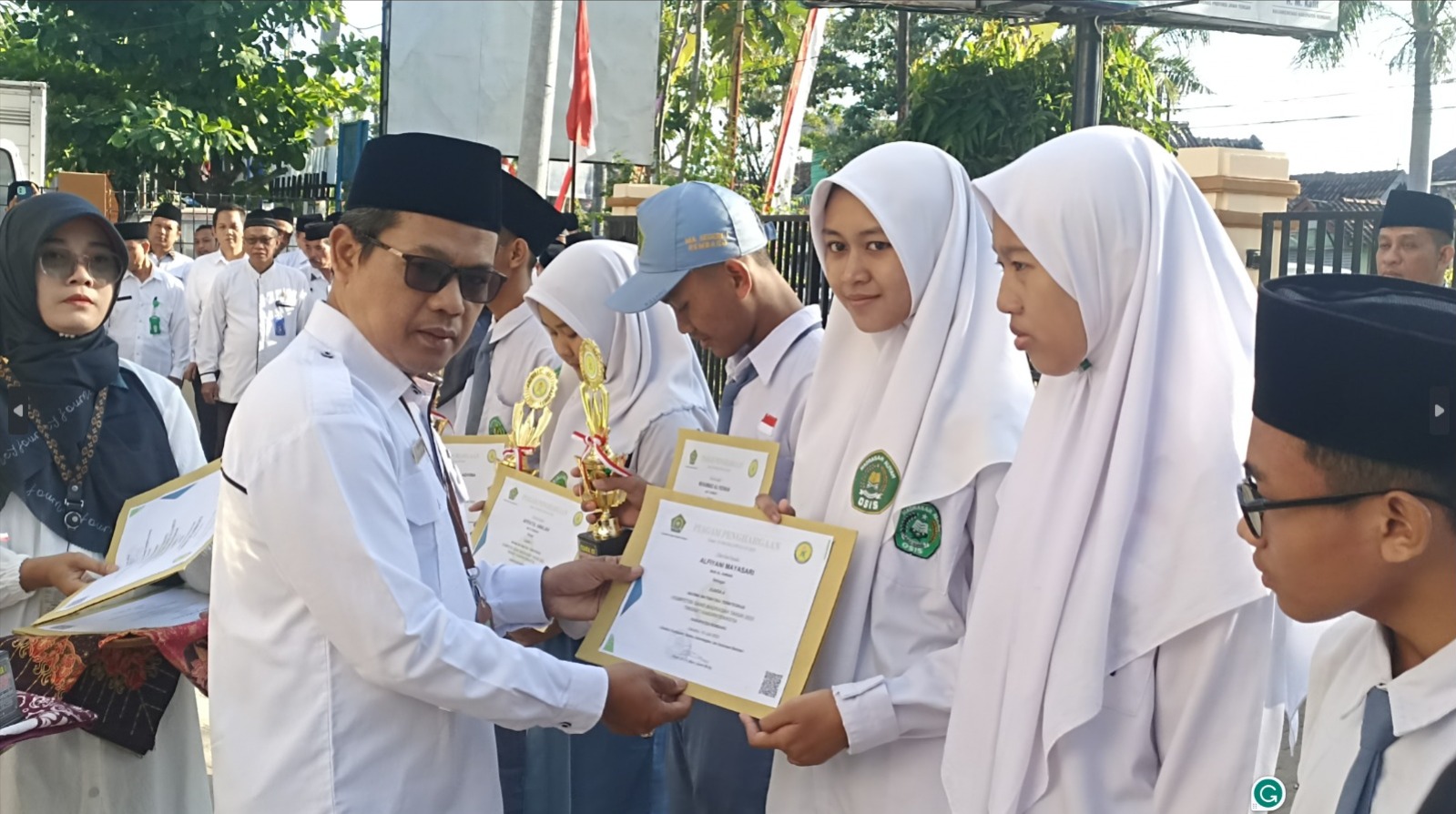 55 Siswa Terima Piala KSM, Ini Pesan Plh Kakankemenag