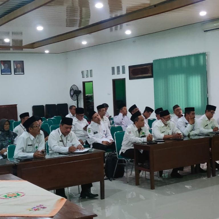 Plh Kakankemenag Harapkan ASN Lebih Disiplin dengan Presensi Online Pusaka