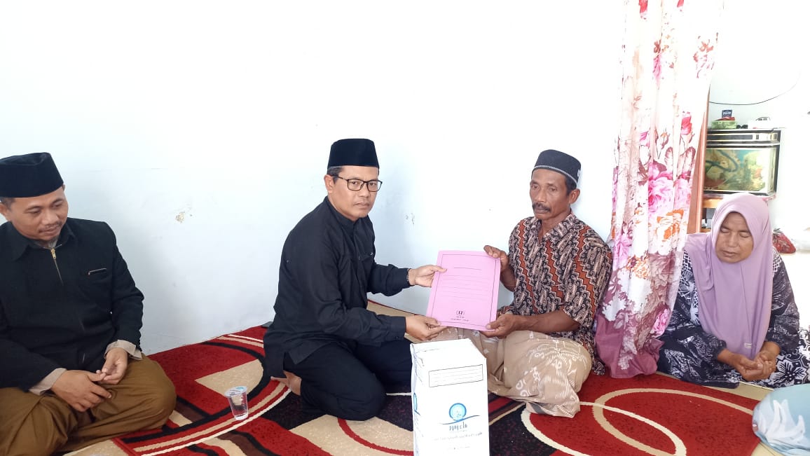 Kemenag Rembang Bertakziah ke keluarga Warsiti, Sarang