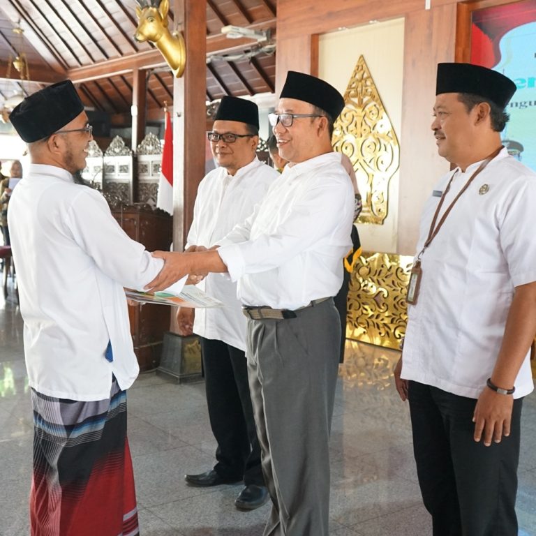 BKM Kecamatan Dikukuhkan Oleh Bupati