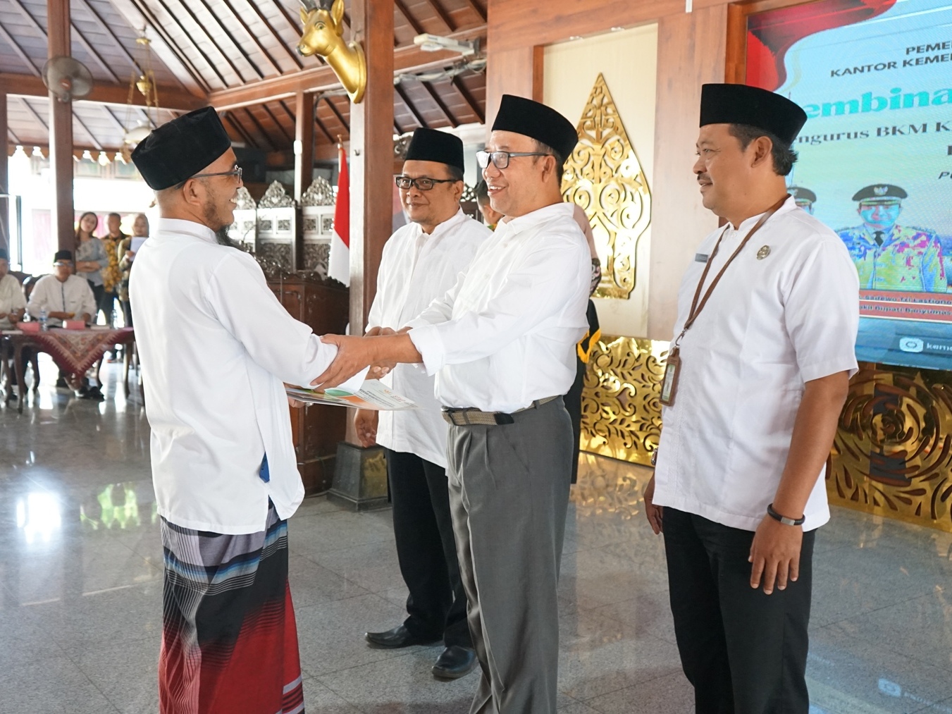 BKM Kecamatan Dikukuhkan Oleh Bupati