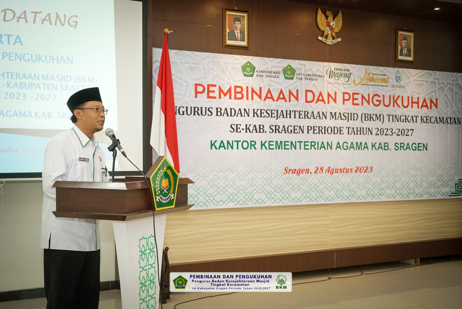 Kukuhkan Pengurus BKM Tingkat Kecamatan se-Sragen, Zaenal Fatah Harap Pengurus Bisa Makmurkan Masjid dan Sejahterakan Umat