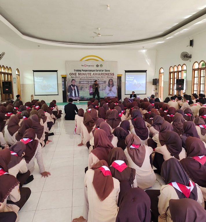 Pentingnya Menjadi Manusia di Atas Rata-Rata (Training The7awareness)