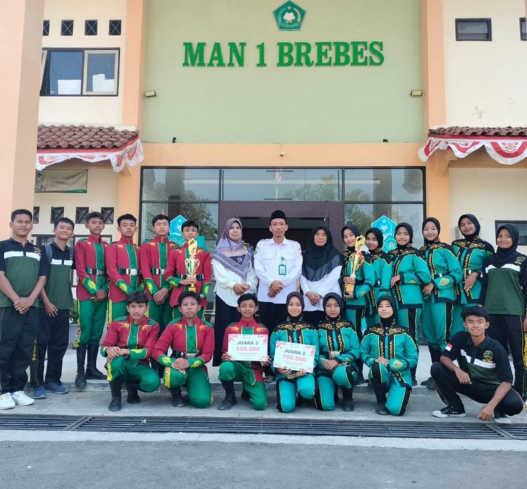 Aksi Paskibra MAN 1 Brebes Torehkan Prestasi Tingkat Brebes 2023