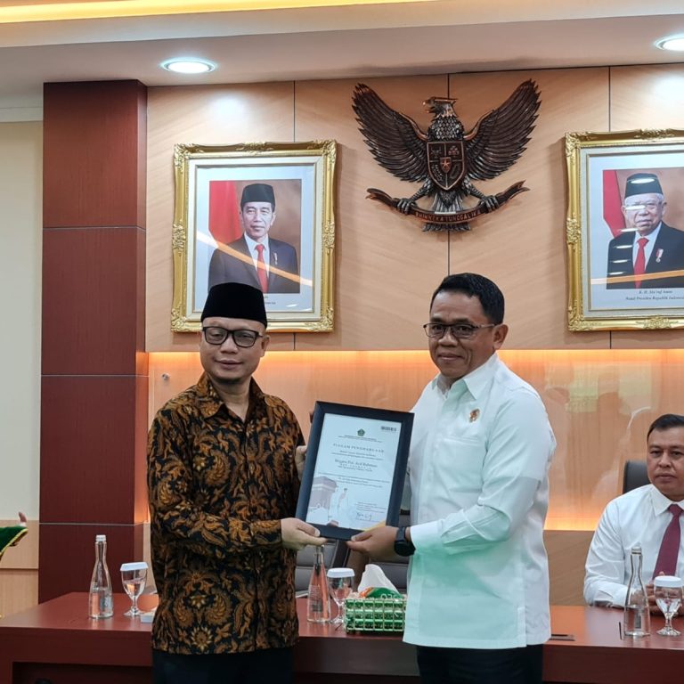 Berhasil Tangani Masalah Umrah dan Haji Khusus, Kemenag Apresiasi Polri