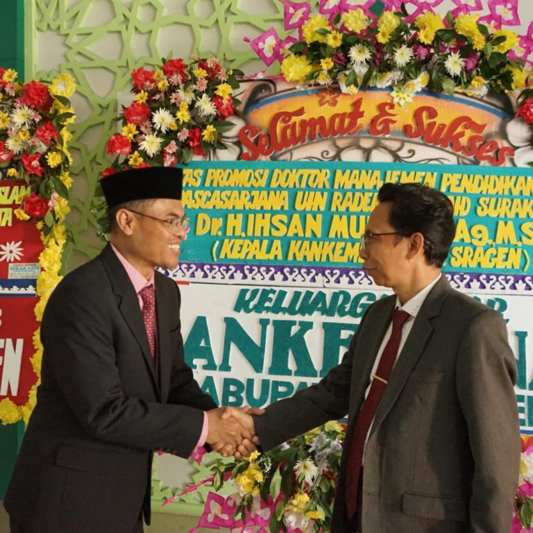 Ihsan Muhadi Dikukuhkan Sebagai Doktor di UIN Raden Mas Said Surakarta