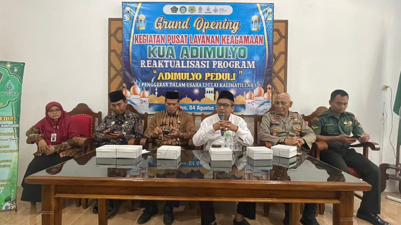 Buka Majelis Taklim Jum’at Pahing KUA Adimulyo, Kasi Bimas Islam Berikan Pesan Moderasi Beragama