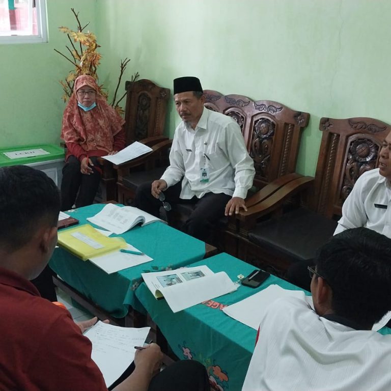 Siapkan PKKM, MTsN 8 Sragen Adakan Simulasi Penilaian