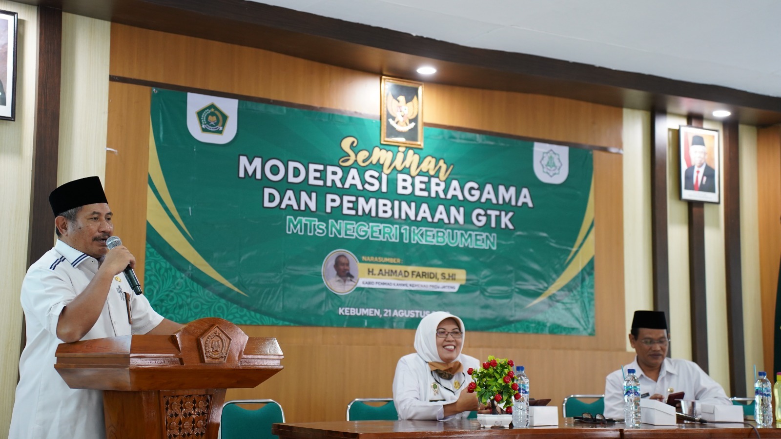 Seminar Moderasi Beragama di MTsN 1 Kebumen, Ini Pesan Ahmad Faridi