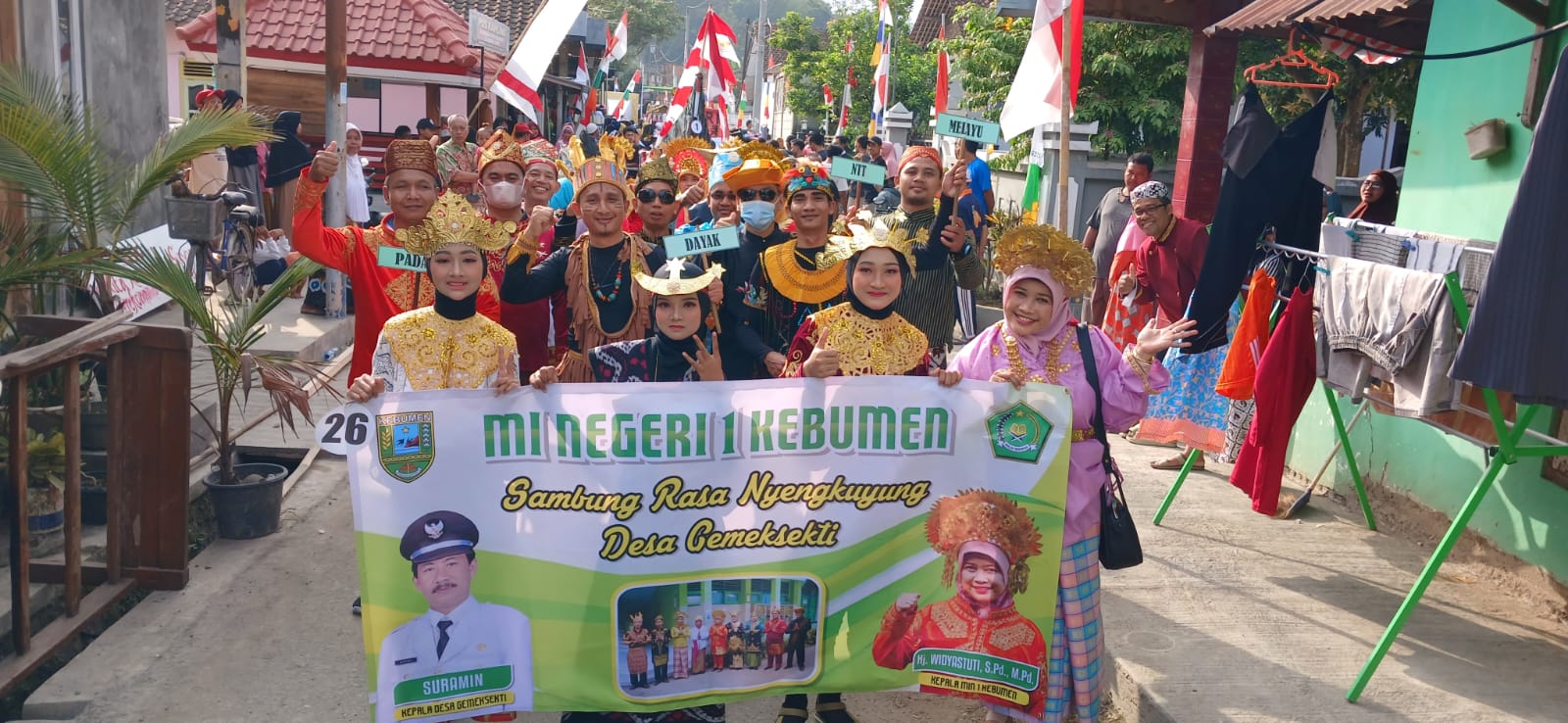 Sambung Rasa, MIN 1 Kebumen Nyengkuyung Karnaval Desa Gemeksekti