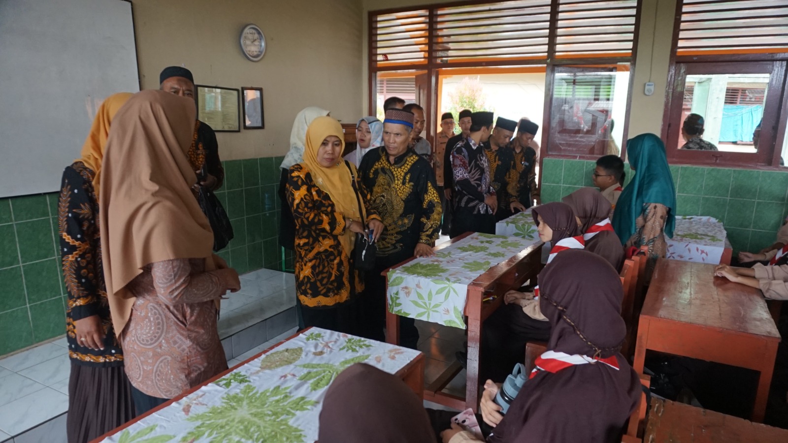 KKM MTs Wilayah IV Kab. Brebes Studi Banding Ke MTs Negeri 1 Banyumas