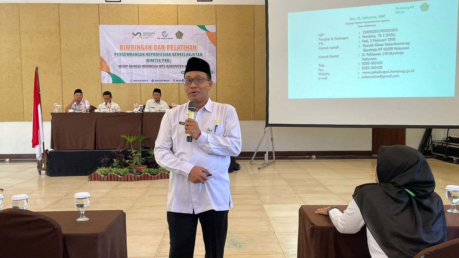 Buka Bimtek PKB, Sukarno : Sepanjang Karirnya Guru Harus Terus Mengasah Diri