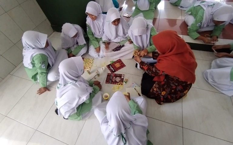 Siapkan Siswa Berjiwa Pancasila, MTs Ma’arif Mandiraja Terapkan P5 dan PPRA