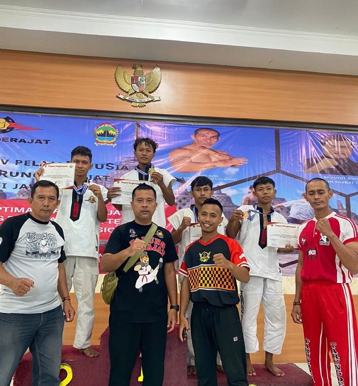 Siswa MAN 1 Brebes Sumbang Medali Emas Tarung Derajat di Kejurprov. Jateng 2023