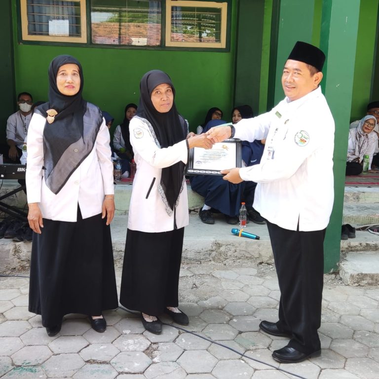 1000 Siswa MTsN 1 Rembang Ikuti Gebyar Muharram