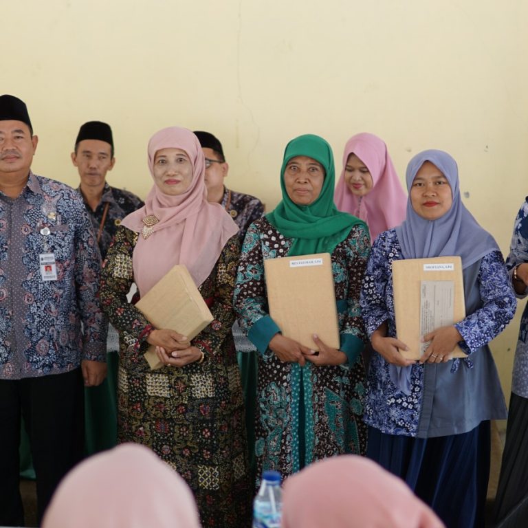 MTsN 1 Rembang Adakan Pelepasan Tenaga Pendidik, Ini Pesan Kepala Madrasah