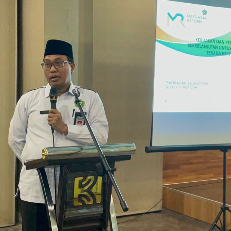 Kakankemenag Kebumen Minta Guru Bahasa Inggris di Lingkungannya Mampu Merespon dan Menghadapi Tantangan Era Disrupsi