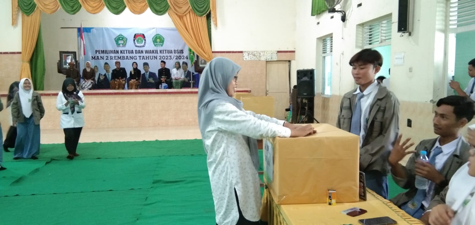MAN 2 Rembang Punya Gawe, Gelar Pemilu OSIS