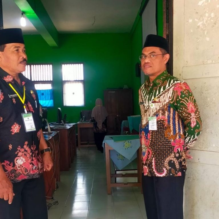 Tinjau ANBK, Kankemenag Sragen Berharap Kualitas Pendidikan Madrasah Meningkat