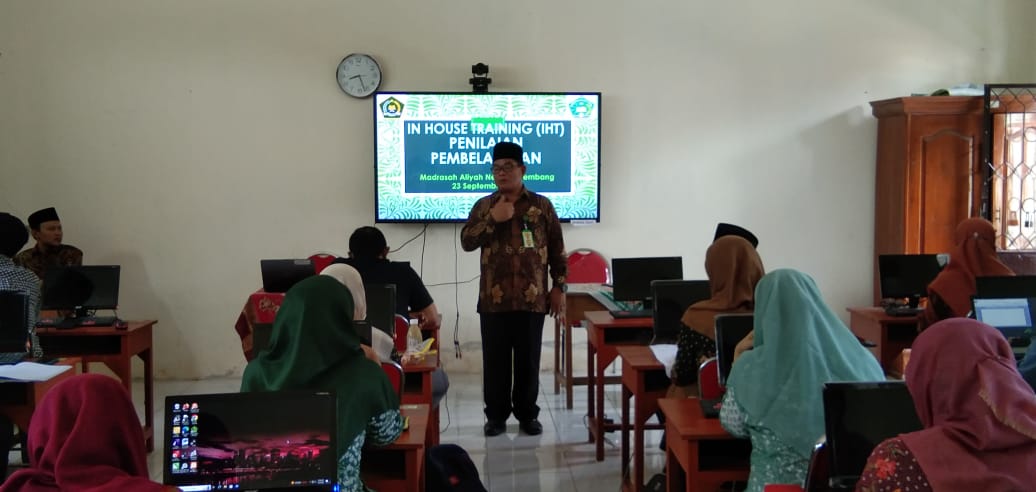MAN 2 Rembang Gelar IHT Penilaian Pembelajaran