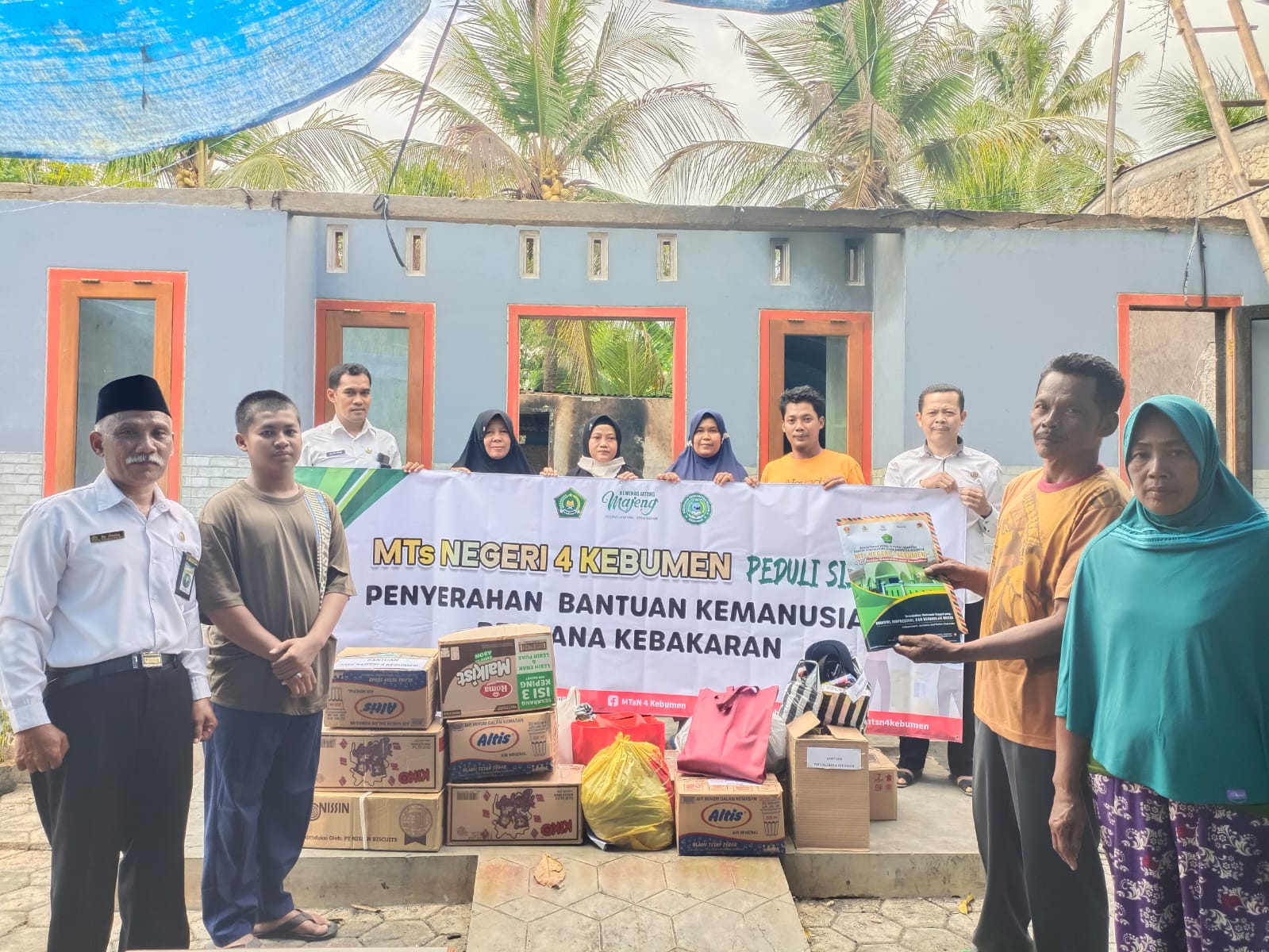 Peduli Bencana Kebakaran, MTs N 4 Kebumen Galang Dana