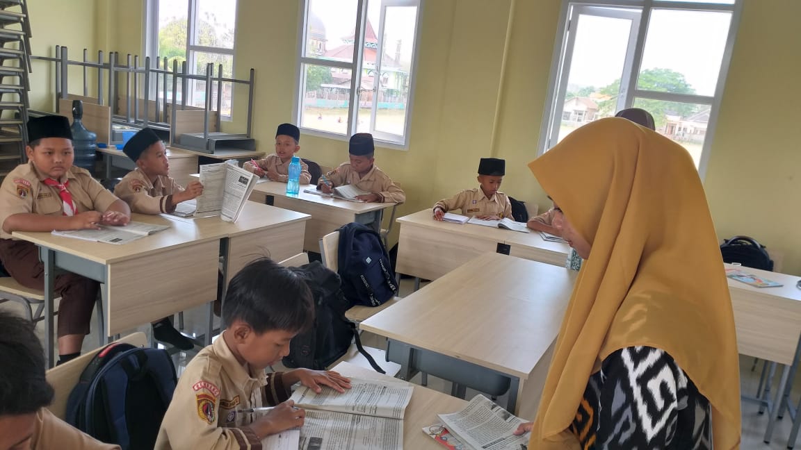 Mahasiswa STAI Al-Anwar Adakan PPL di MIN 1 Rembang