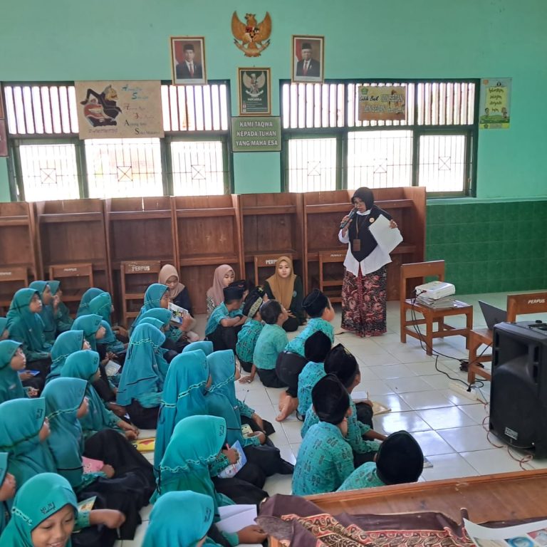 Tingkatkan Kualitas Kesehatan, MIN 1 Rembang Gandeng Puskesmas Sedan Berdayakan Kader STBM